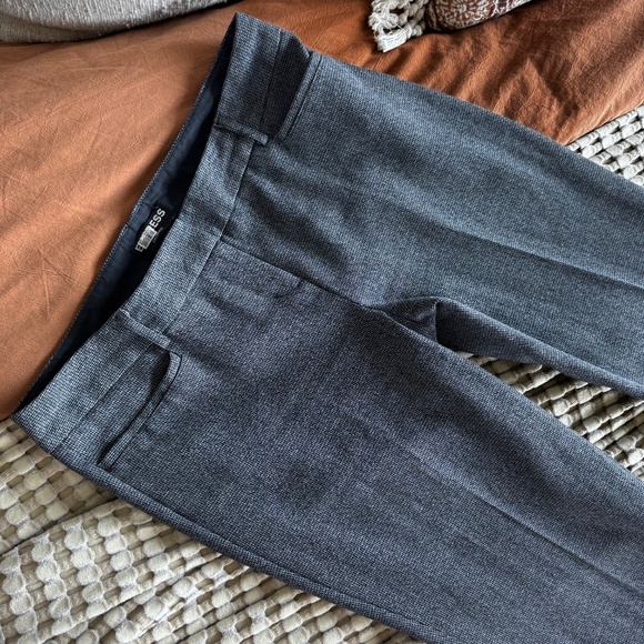 Express Columnist Women's Dress Trousers Dark Gray Size 8L - Picture 3 of 6